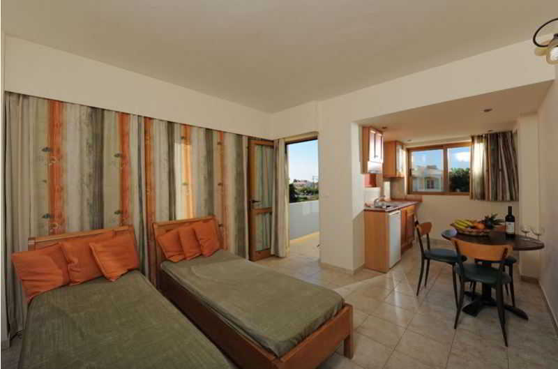 Mary Hotel & Mary Royal Suites Платанес Экстерьер фото