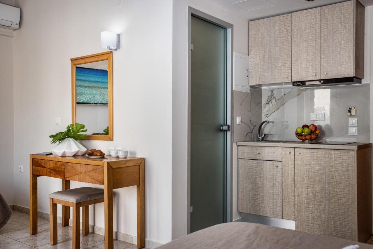 Mary Hotel & Mary Royal Suites Платанес Экстерьер фото